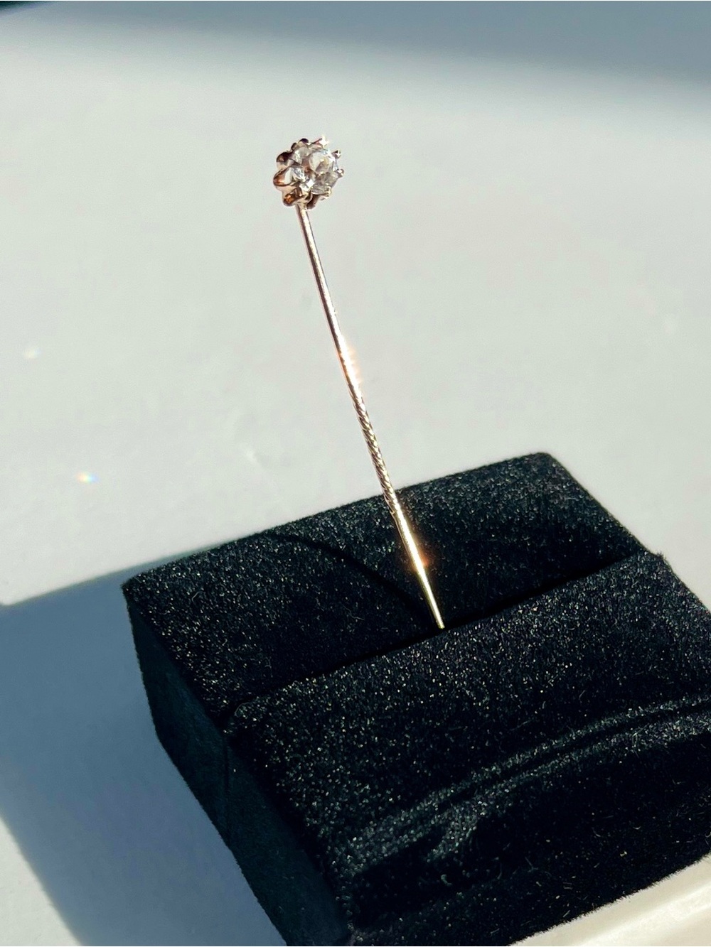 Edwardian Era Gold & 0.25 ct. Crystal Stick Pin